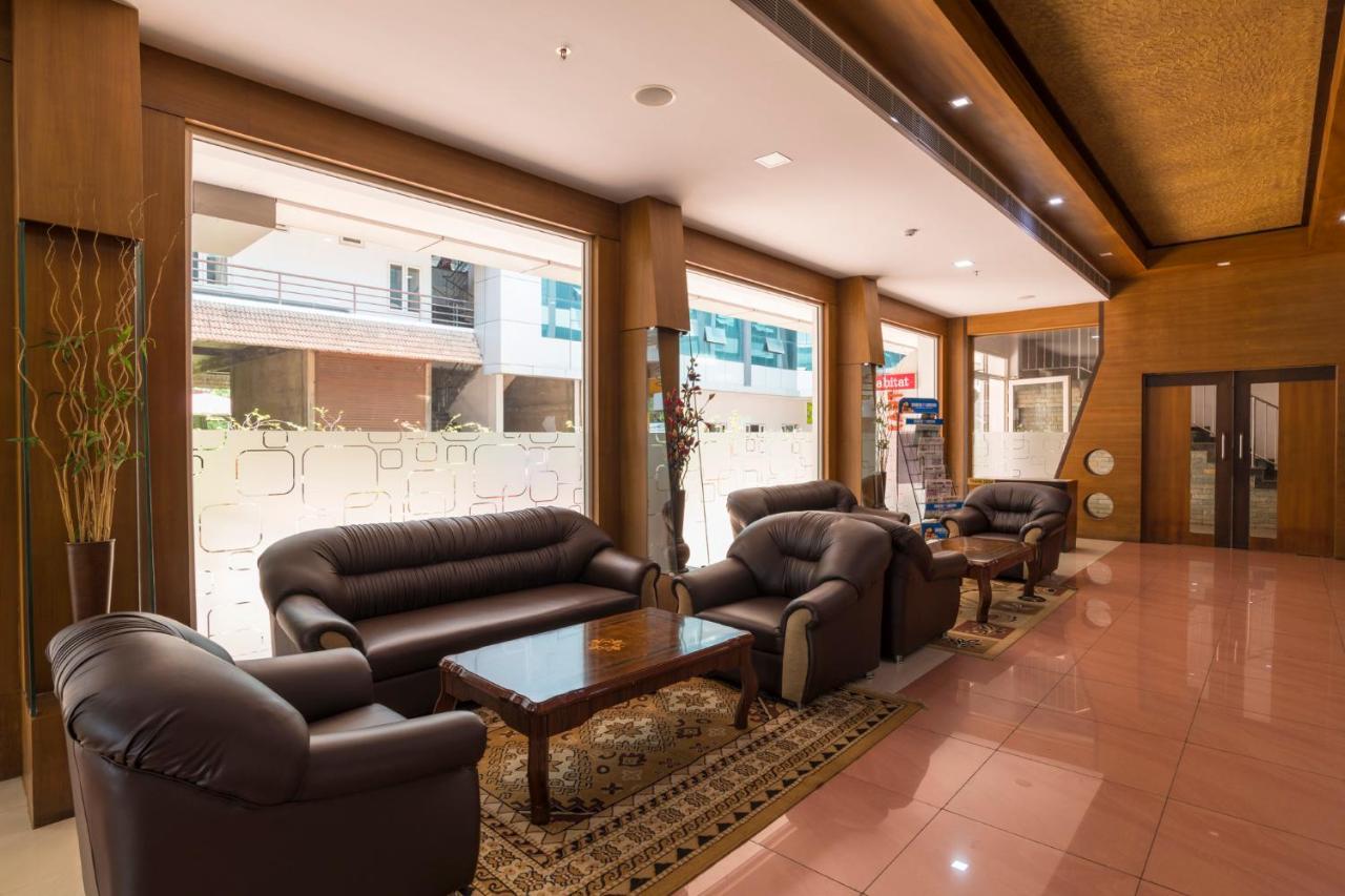 Hotel Sree Gokulam Residency Thrissur Exterior foto