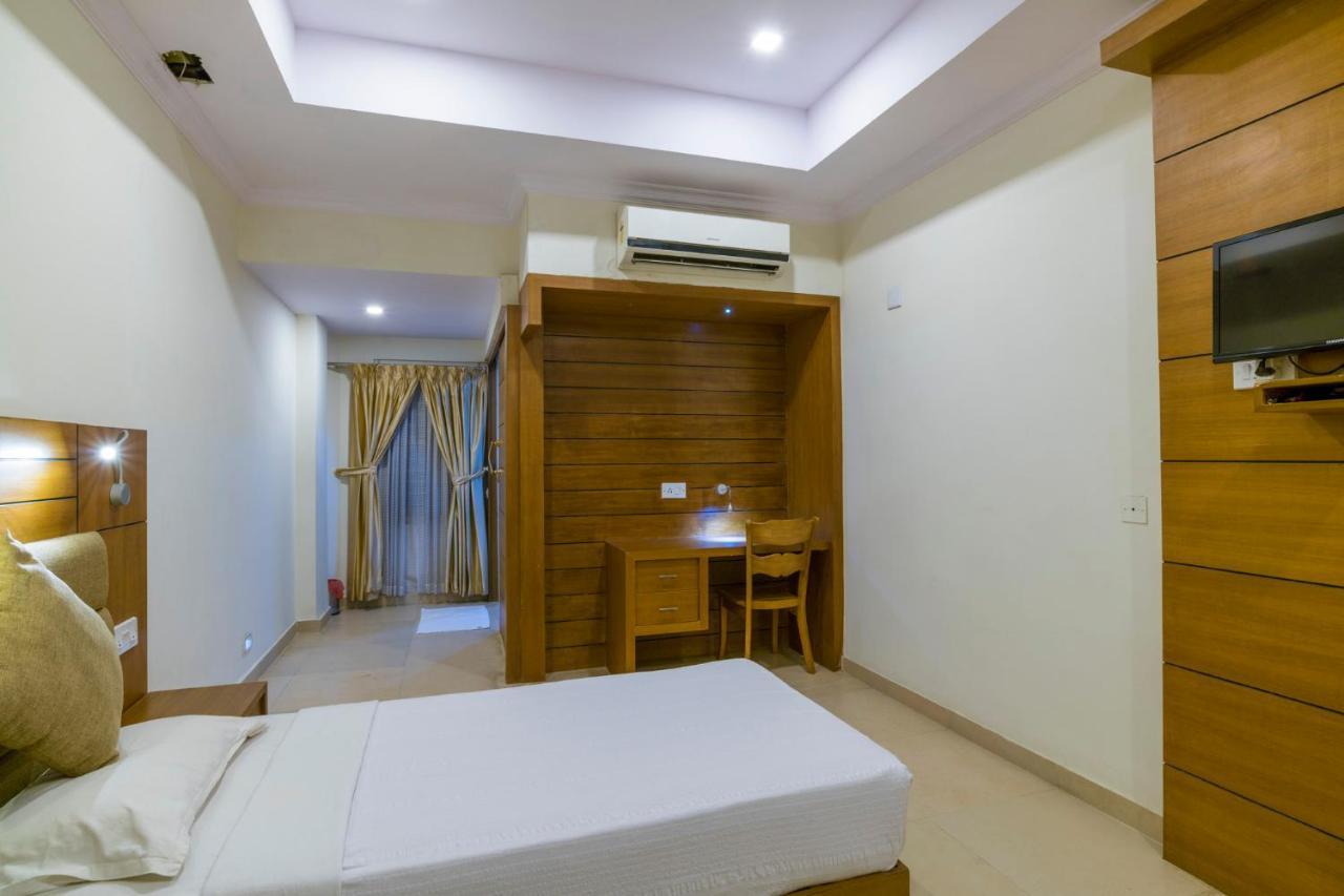 Hotel Sree Gokulam Residency Thrissur Exterior foto