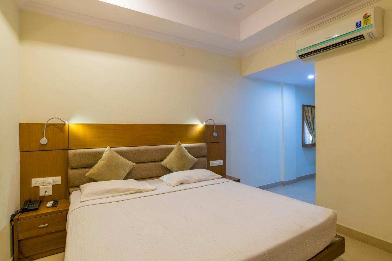 Hotel Sree Gokulam Residency Thrissur Exterior foto